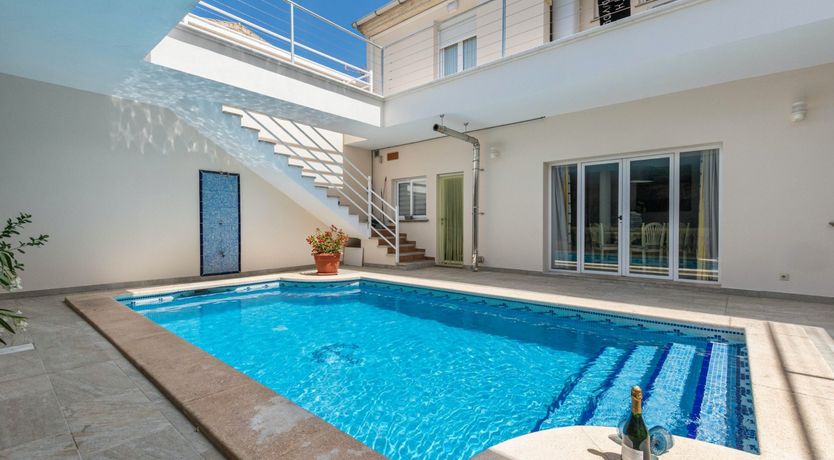 Photo of On The Roof