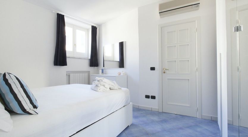 Photo of Sunset Lounge