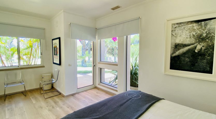 Photo of Seventies Vibes & Bougainvillea