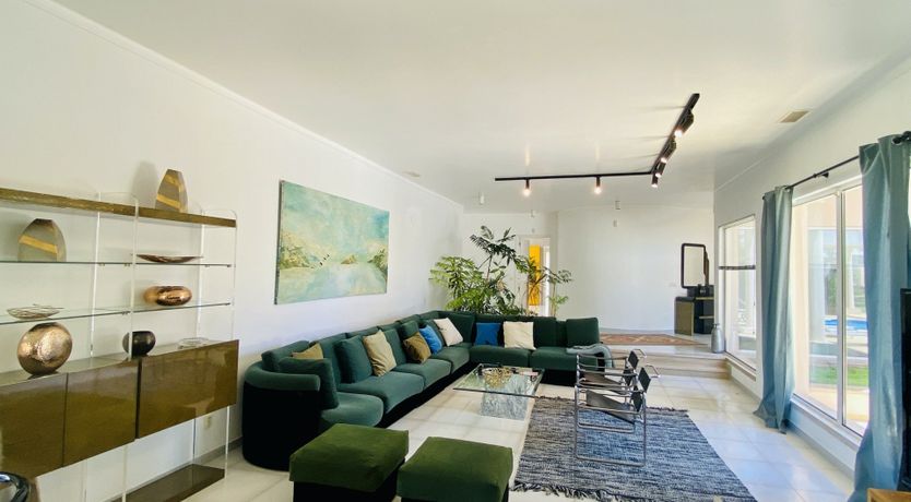 Photo of Seventies Vibes & Bougainvillea