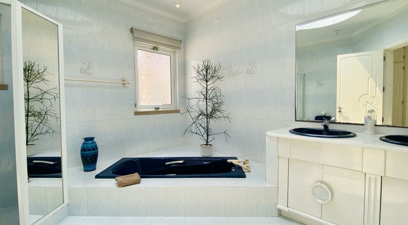 Photo of Seventies Vibes & Bougainvillea