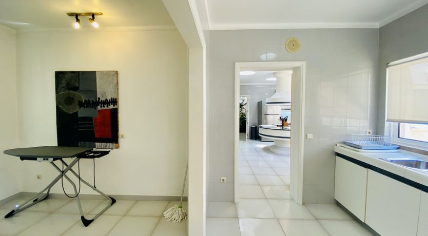 Photo of Seventies Vibes & Bougainvillea