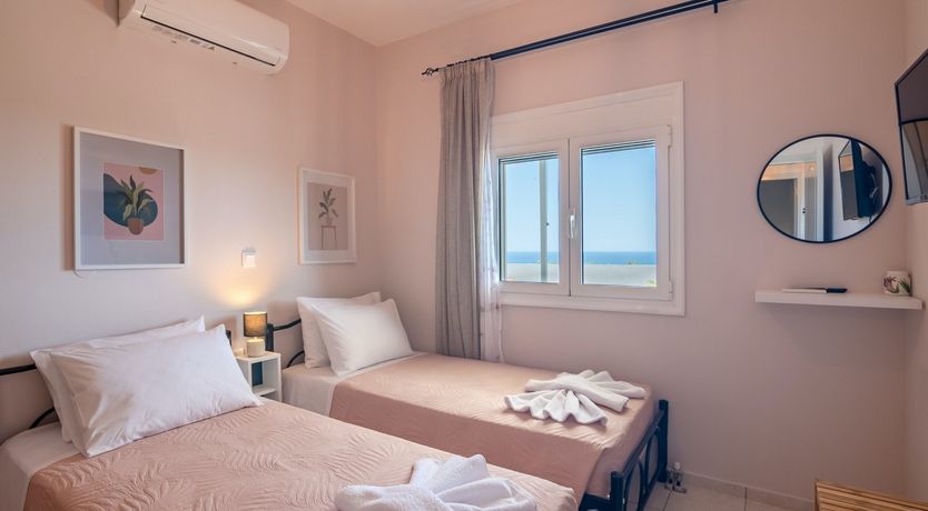 Photo of Phoenix Palms