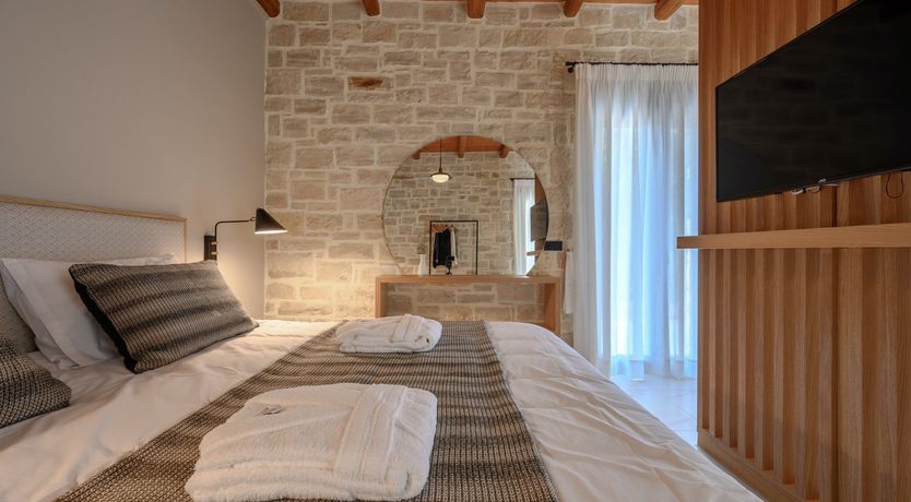 Photo of Sunbathe & Stargaze