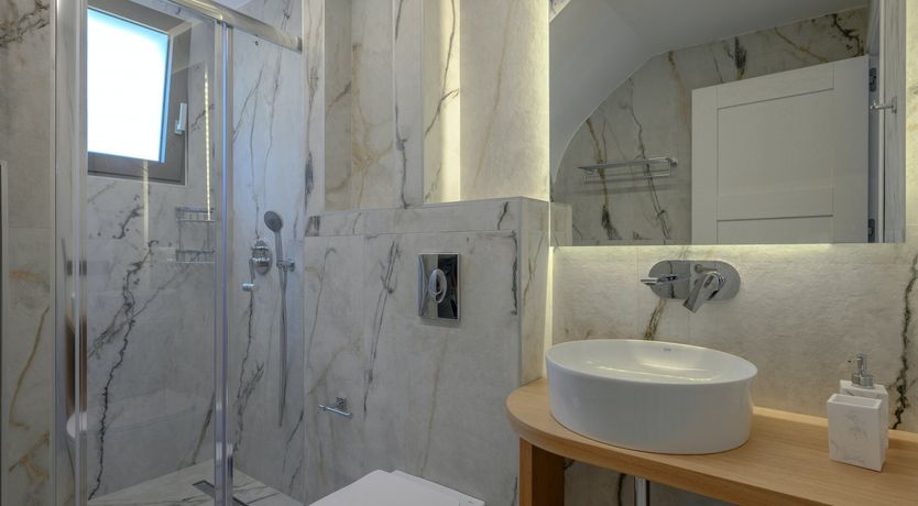 Photo of Sunbathe & Stargaze