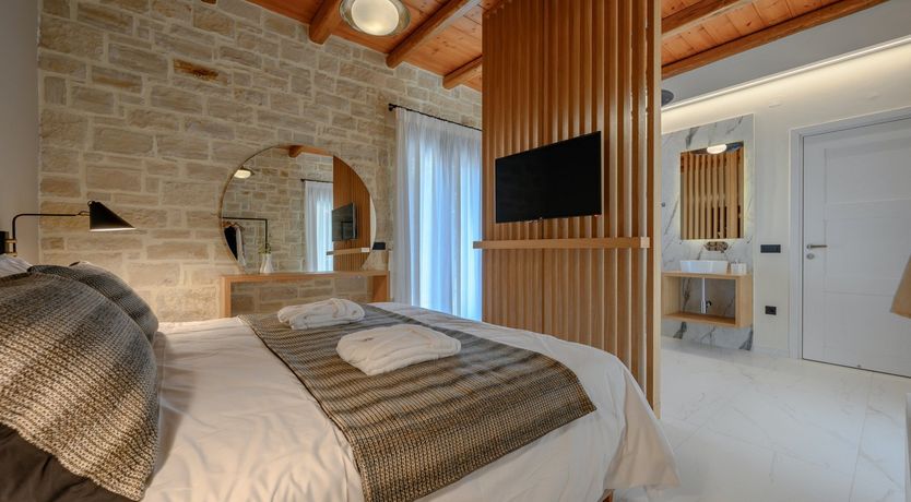 Photo of Sunbathe & Stargaze