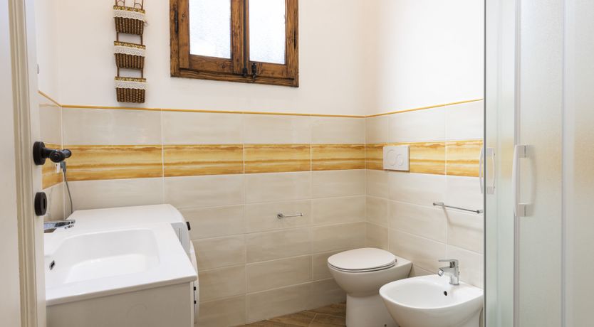 Photo of Sea Air & Leaves