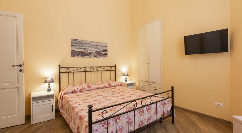 Photo of Sea Air & Leaves