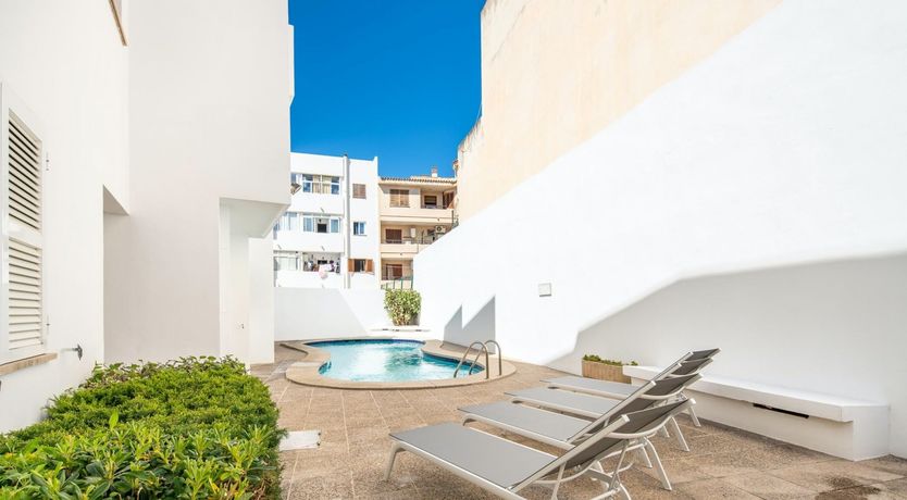 Photo of Natural Blue