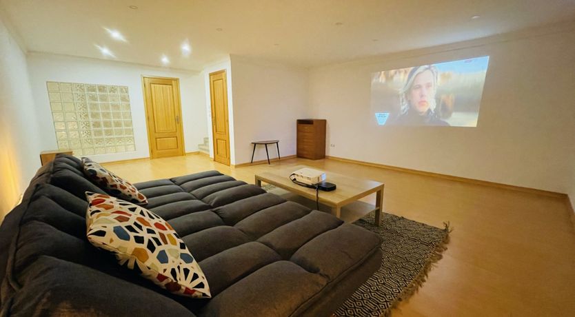 Photo of Mellow in Yellow