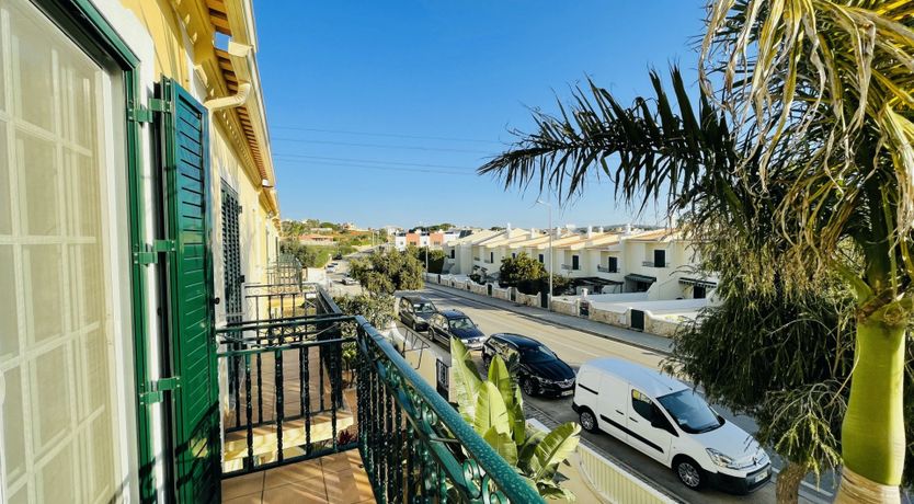 Photo of Mellow in Yellow