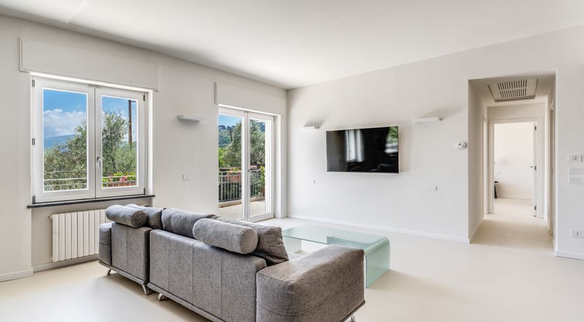 Photo of Sorrento Smile