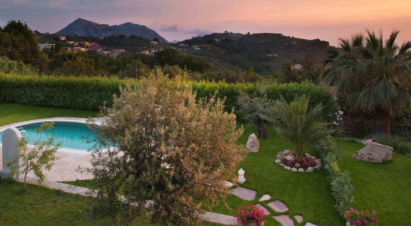 Photo of Mimosas on the Amalfi