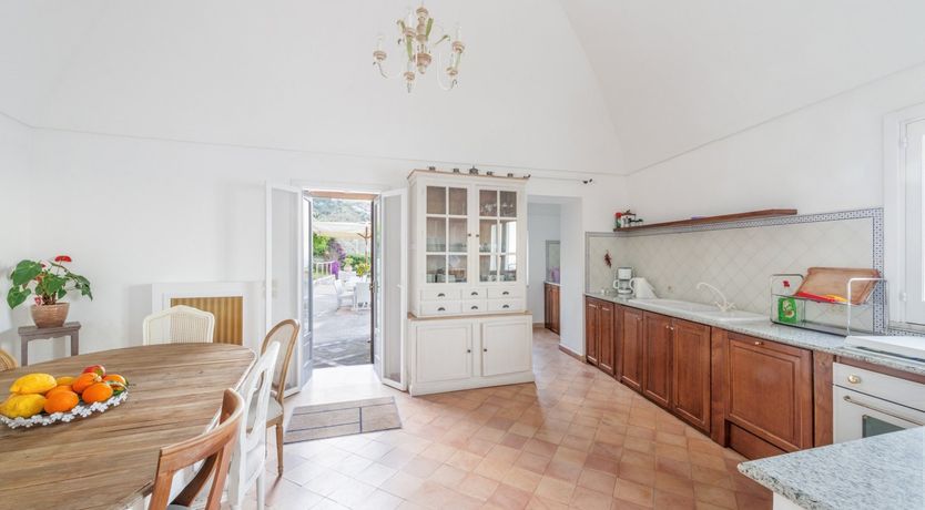 Photo of Arch Above the Sea