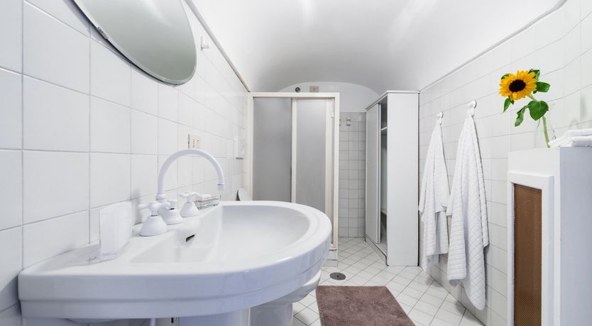 Photo of Arch Above the Sea