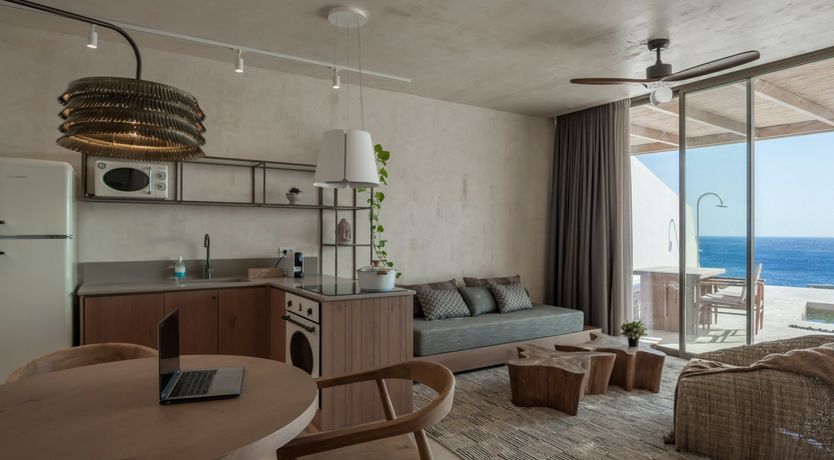 Photo of Terra Mater