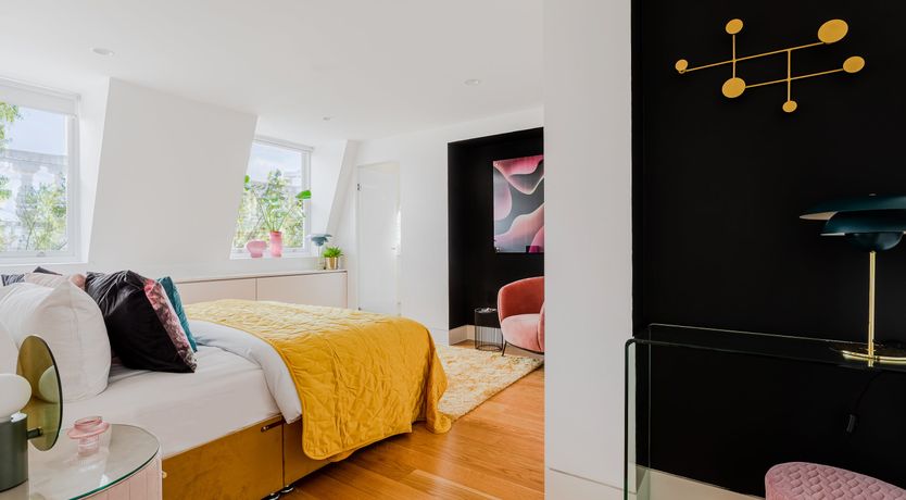 Photo of Markets & Velvet