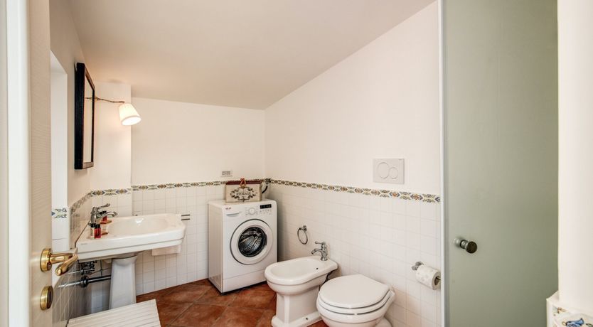 Photo of Pink House Hill