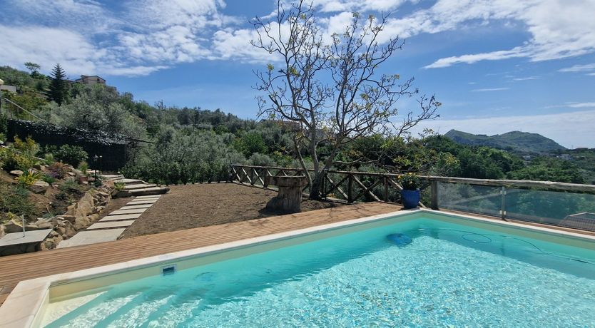 Photo of Pink House Hill