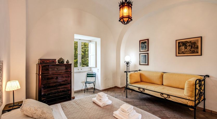 Photo of Pink House Hill