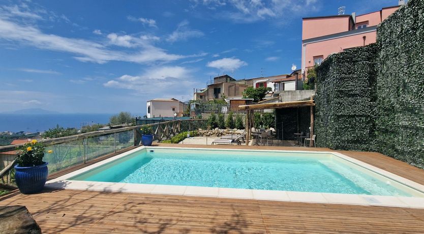 Photo of Pink House Hill