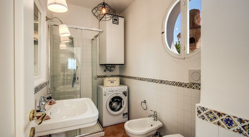 Photo of Pink House Hill