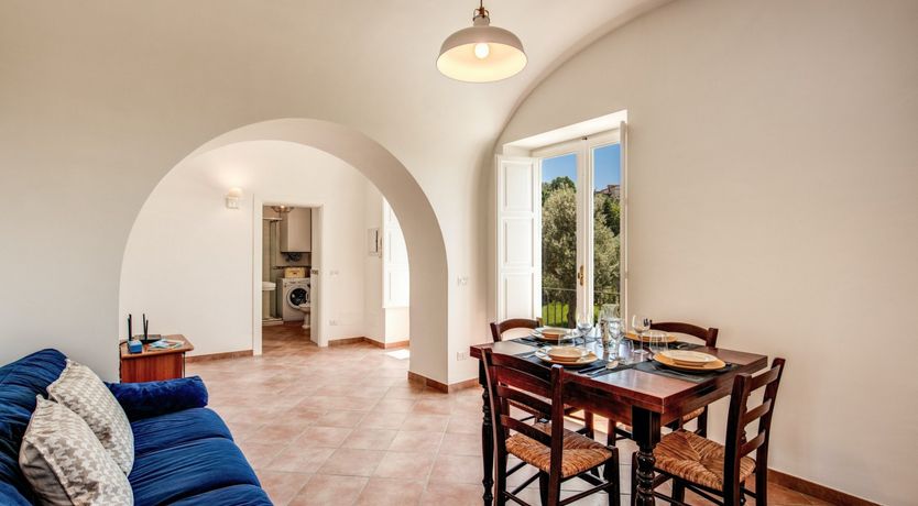 Photo of Pink House Hill