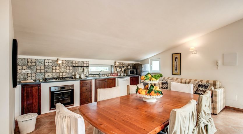 Photo of Pink House Hill