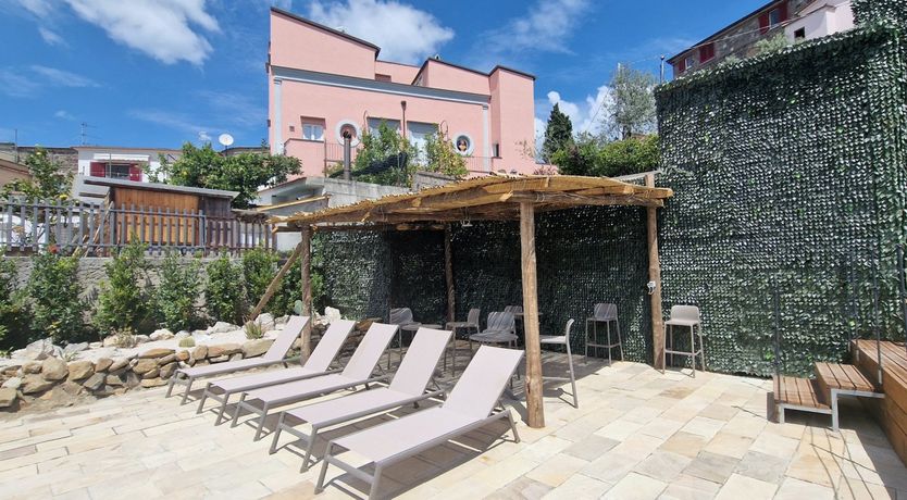 Photo of Pink House Hill