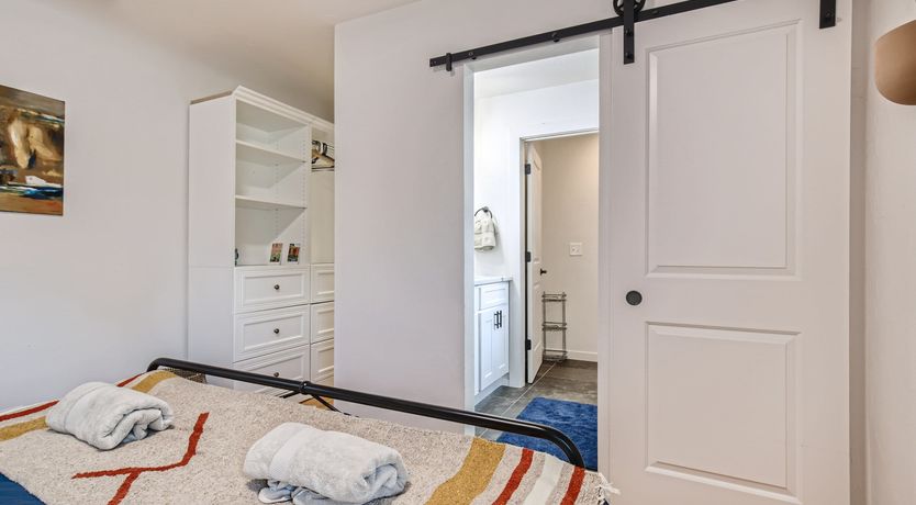 Photo of Sierra Skies