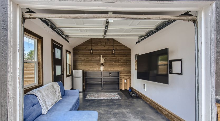 Photo of Sierra Skies