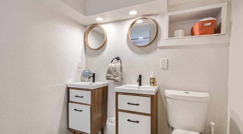 Photo of Sierra Skies