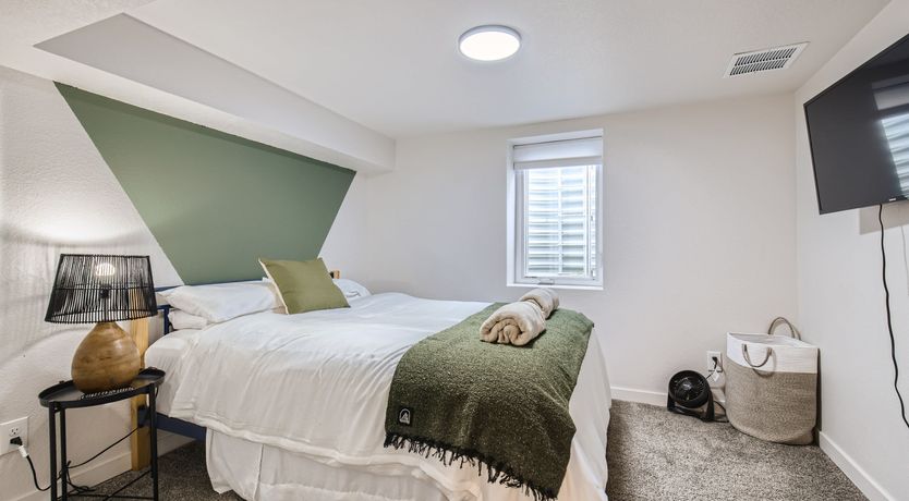 Photo of Sierra Skies