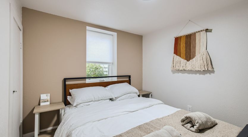 Photo of Sierra Skies