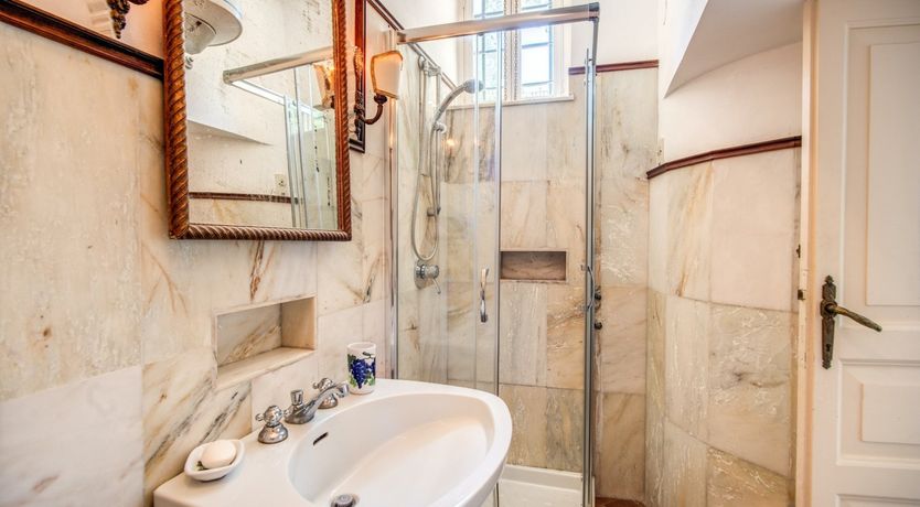 Photo of Tiptoe on the Terrace