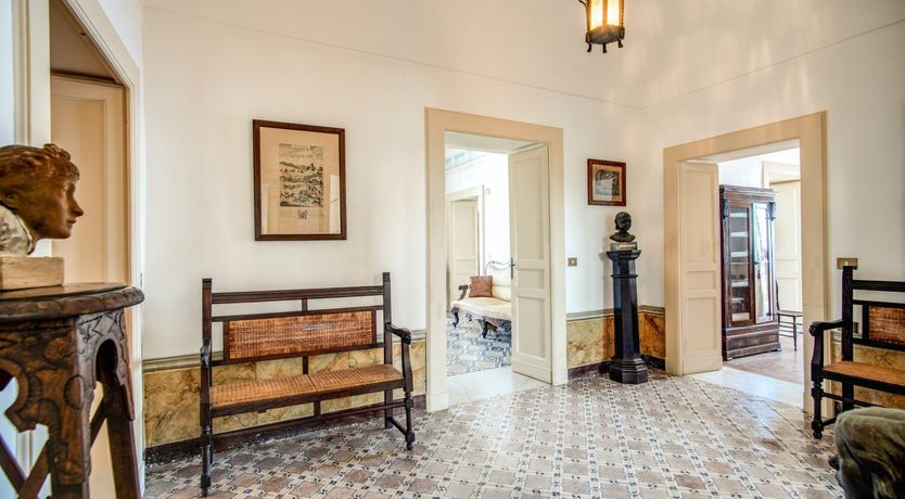 Photo of Tiptoe on the Terrace