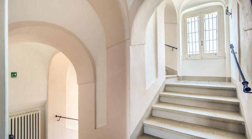 Photo of Tiptoe on the Terrace