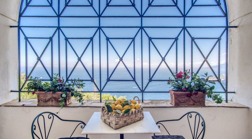 Photo of Tiptoe on the Terrace