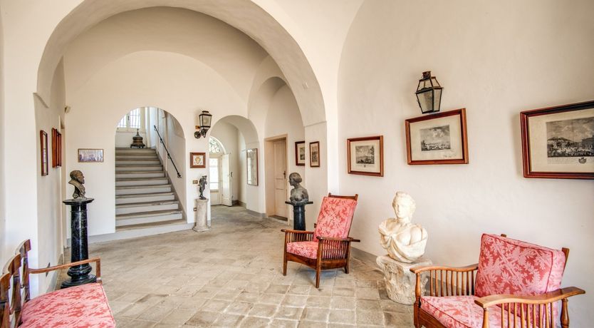 Photo of Tiptoe on the Terrace