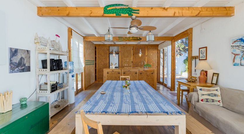 Photo of Around the Mulberry Bush