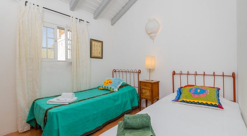 Photo of Around the Mulberry Bush