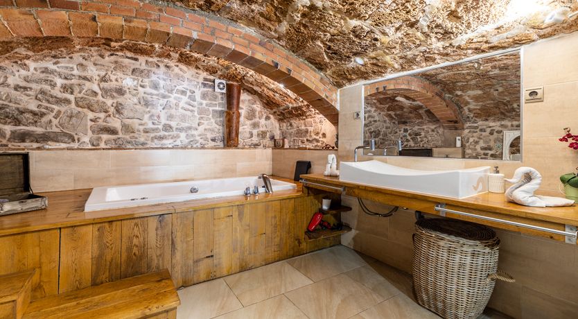 Photo of Tunnel Of Love