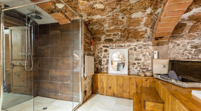 Photo of Tunnel Of Love