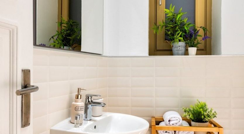 Photo of Picasso's Balcony