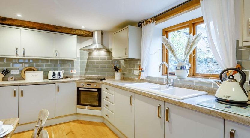 Photo of 3 Bed in South Molton