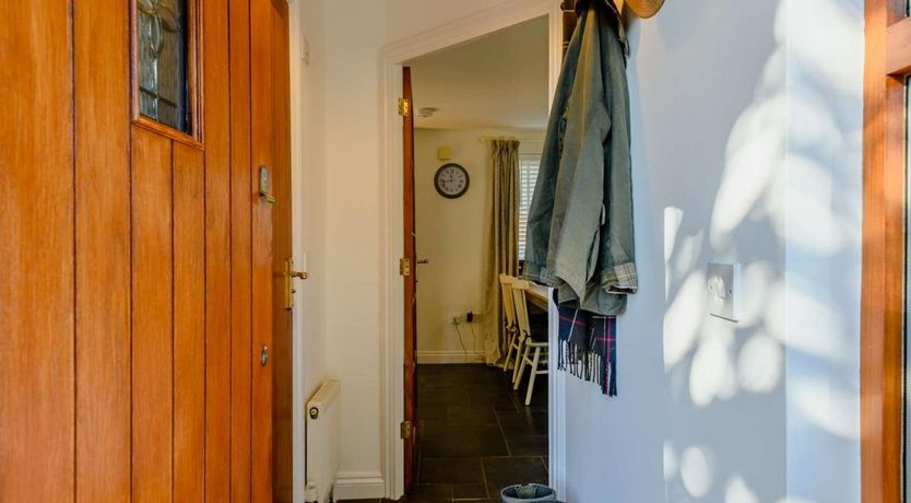 Photo of 3 Bed in Sway