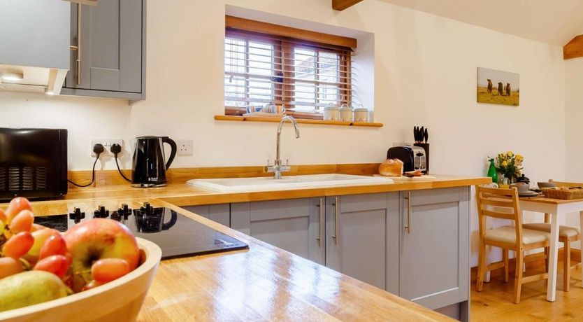 Photo of 1 Bed in Burgh St Peter