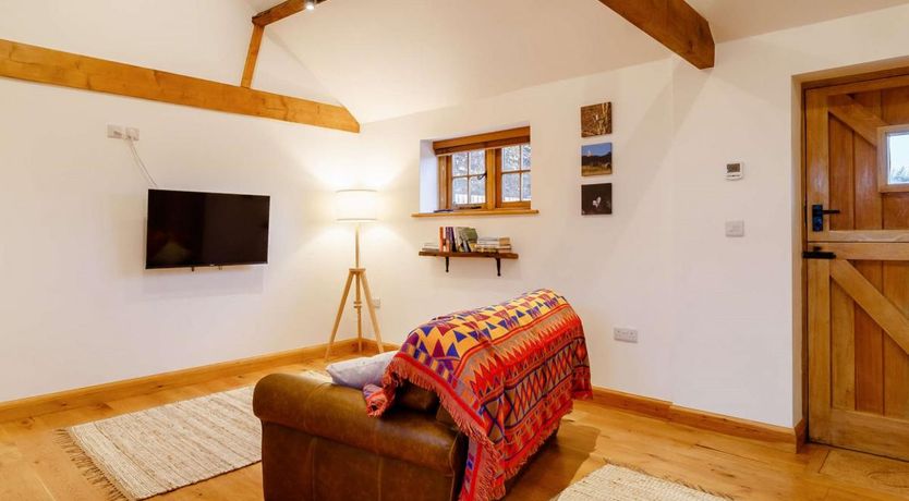 Photo of 1 Bed in Burgh St Peter