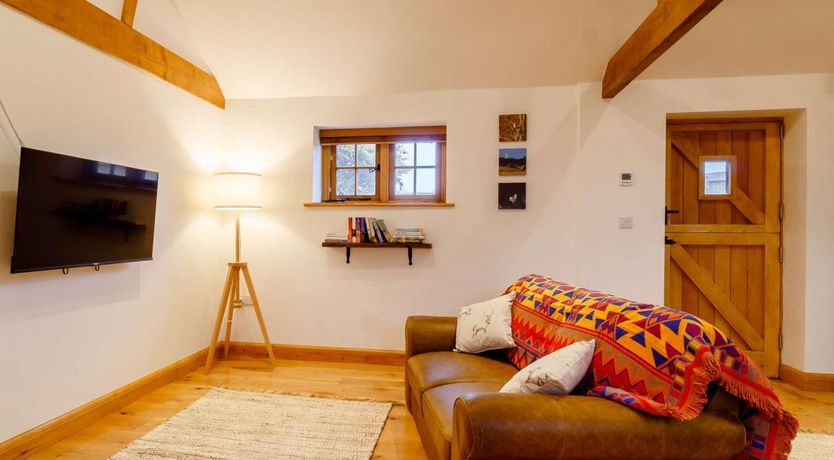 Photo of 1 Bed in Burgh St Peter