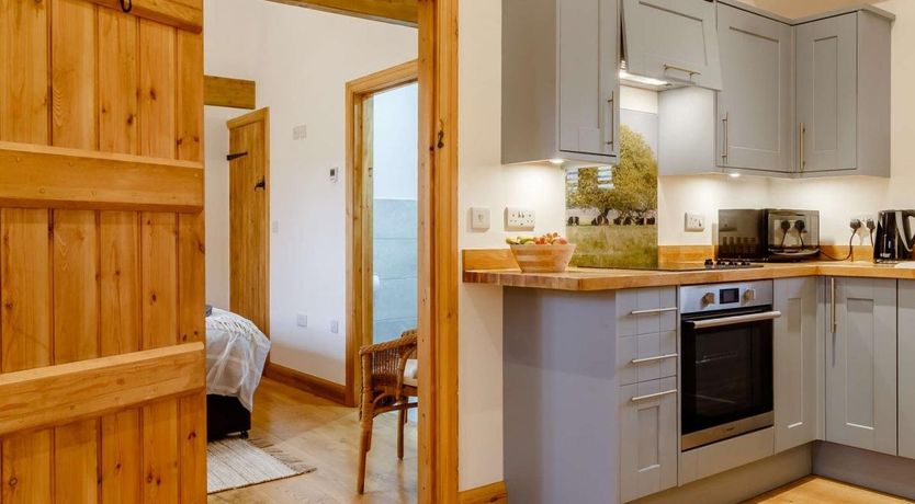 Photo of 1 Bed in Burgh St Peter